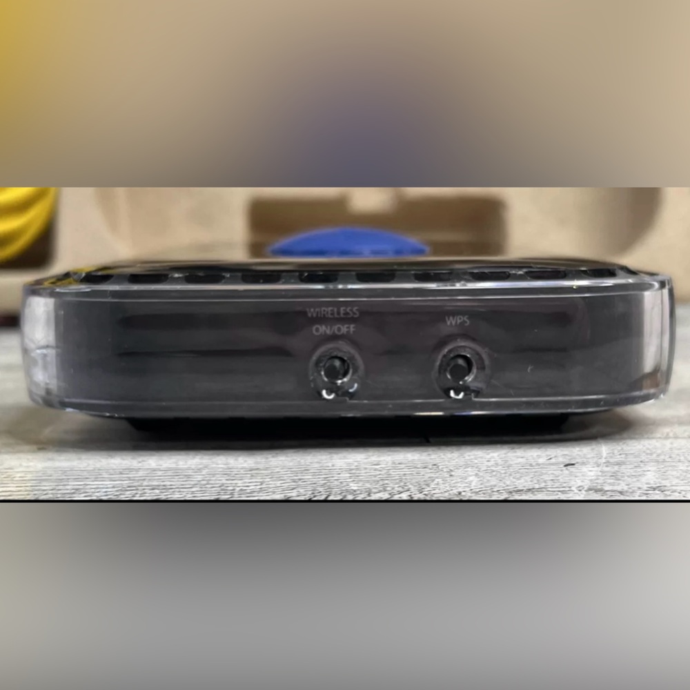 NETGEAR N600 DUAL BAND WI-FI ROUTER MODEL WNDR3400 - Picture 11 of 12